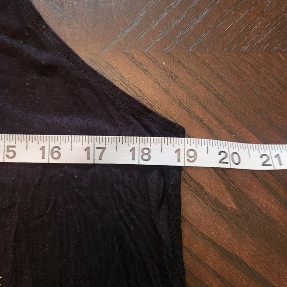 Juicy Couture Black Tank Top with Feeling Beachy Written In Gold Glitter - Picture 8 of 9